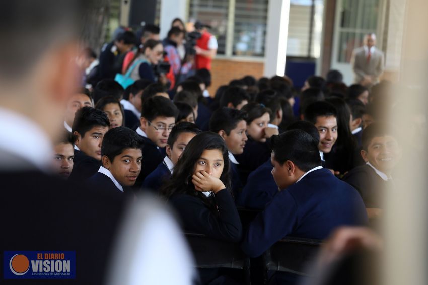 Implementa SEE programa Adopta un Talento