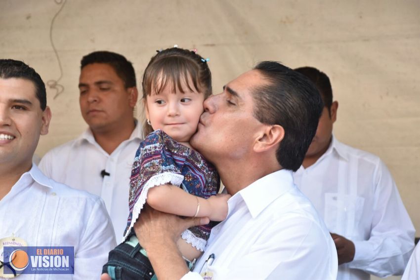 Recupera Michoacán, confianza de turistas: Silvano Aureoles