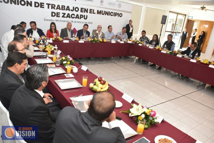 Se reúne gobernador con sector empresarial y agropecuario de Zacapu 
