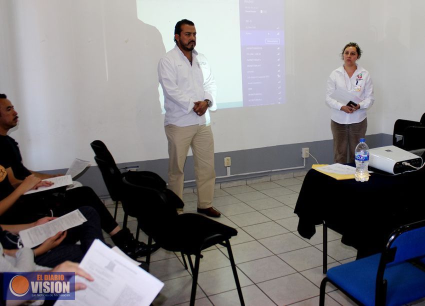 Imparten en Uruapan curso taller, 