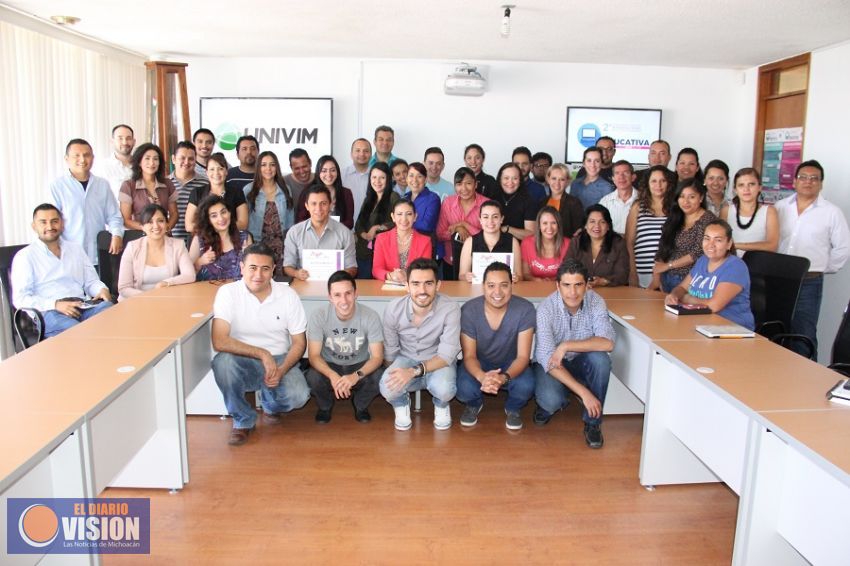 Reconoce Silvia Mendoza a trabajadores de la Univim que participaron en Intertecs