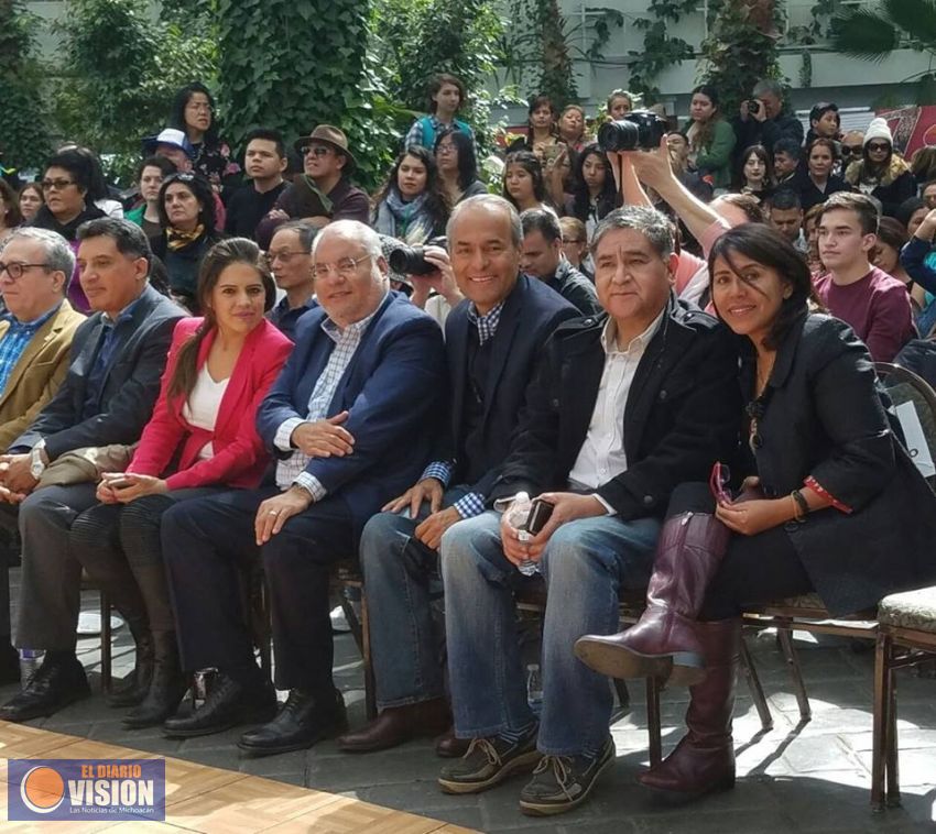 Semigrante atiende de manera directa a michoacanos radicados en EU 