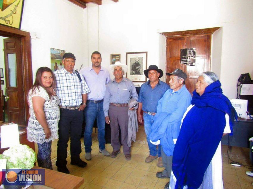 En Erongaricuaro, se gobierna con rumbo y mando: Adrián Melgoza