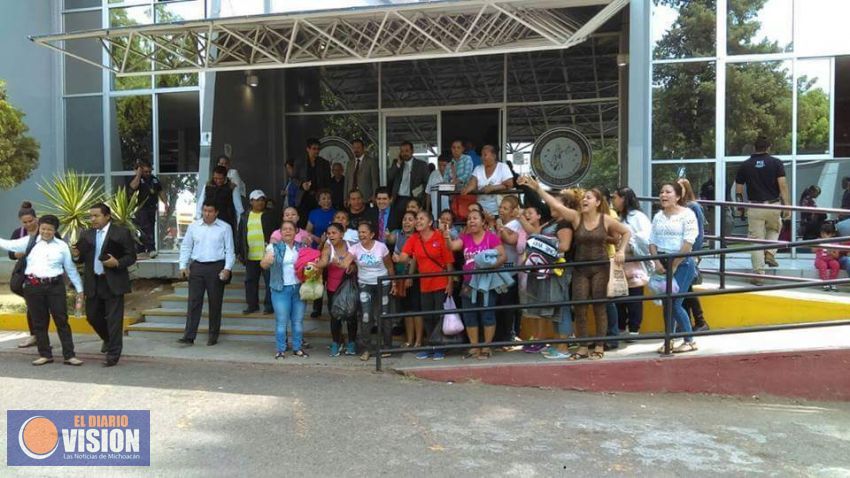 Liberan a mujeres, luchadoras sociales de Múgica 