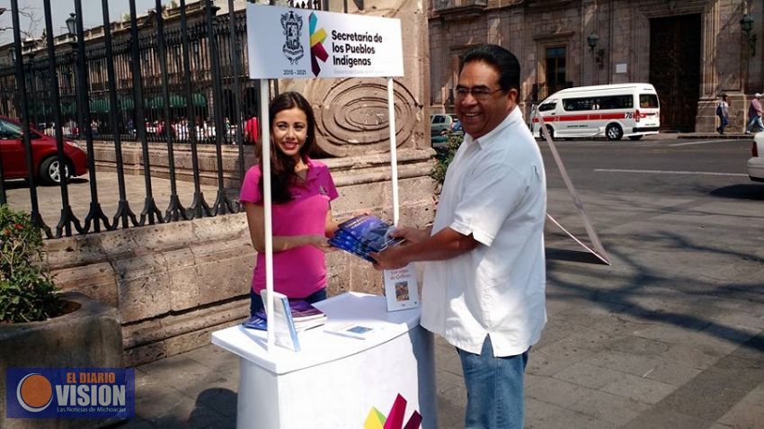 Tómate tu selfie regalando un libro para los niños indígenas   