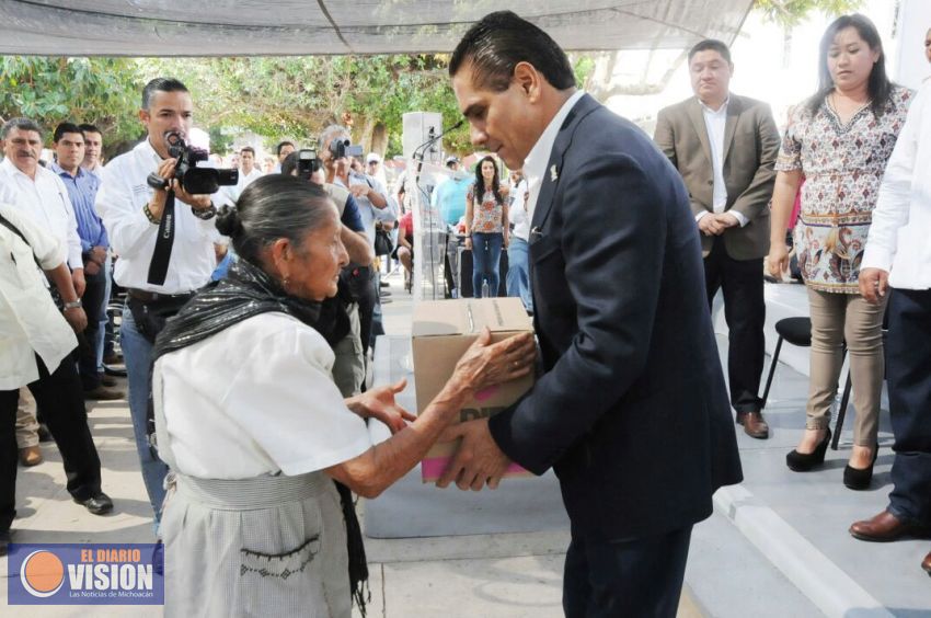 Tzitzio, prioridad en programas para abatir rezago: Silvano Aureoles  