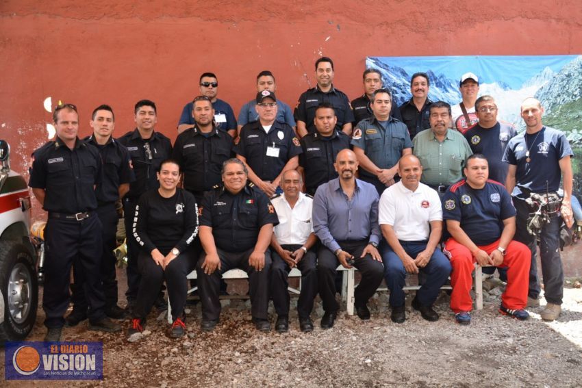 Bomberos Profesionales de Uruapan obtienen certificación oficial 