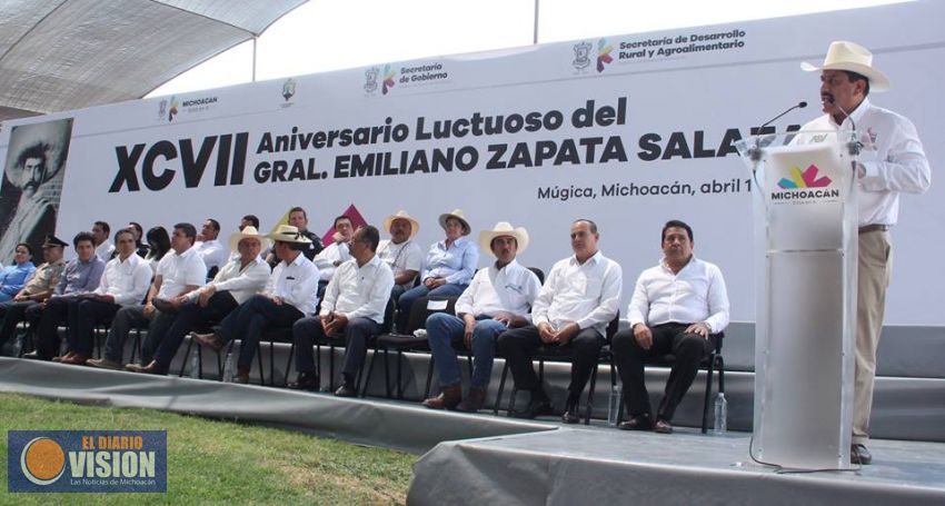 Campesinos deben ser prioridad para gobierno: Roberto Carlos López