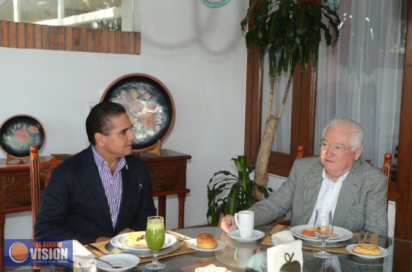 Genovevo Figueroa se reúne con Silvano Aureoles