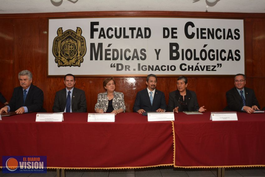 La calidad de la formación de médicos en la UMSNH debe generar expertos en su campo