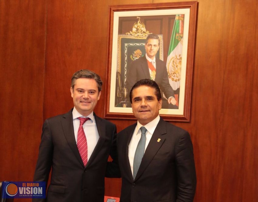 Se reúne Silvano Aureoles con secretario de Educación Aurelio Nuño en México 