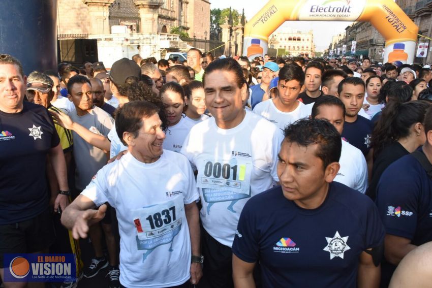 Encabeza Gobernador Segunda Carrera Atlética 