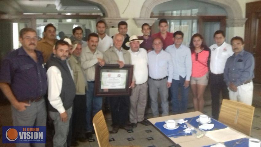 La unidad, el mejor instrumento de fortaleza política: Ausencio Chávez