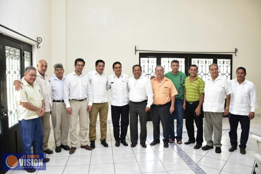 Se reúne Gobernador con sacerdotes de Tierra Caliente de Michoacán 