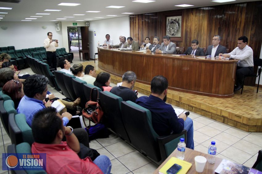 Solicita rector prórroga al SUEUM 