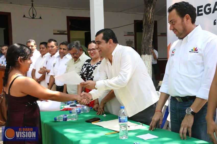 Se reactiva economía en tierra caliente con  créditos del programa Palabra de Mujer: Elías Ibarra  