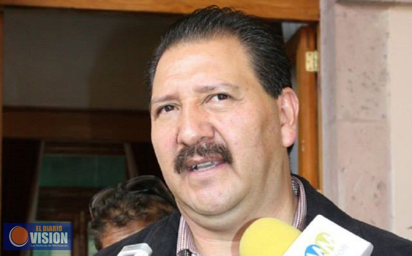 Lamenta Sandoval Flores atentado a presidente municipal de Aquila