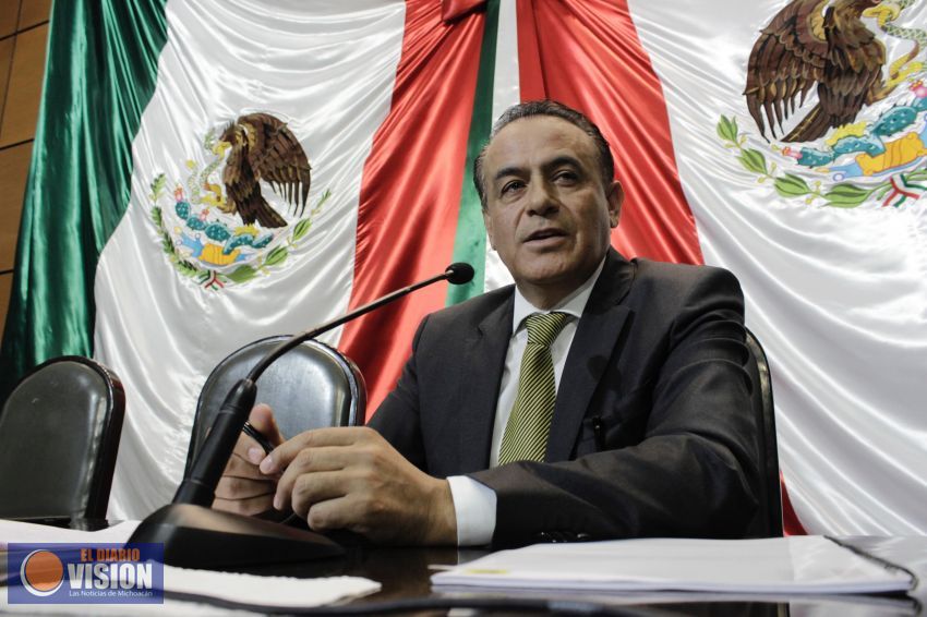 Congresos locales promoverán liberación de Mireles: Sigala