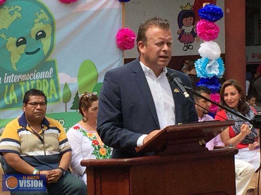 Celebran la Primera Feria Ambiental en Ziracuaretiro