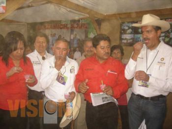 Inicia la Feria de la Zarzamora en Ziracuaretiro