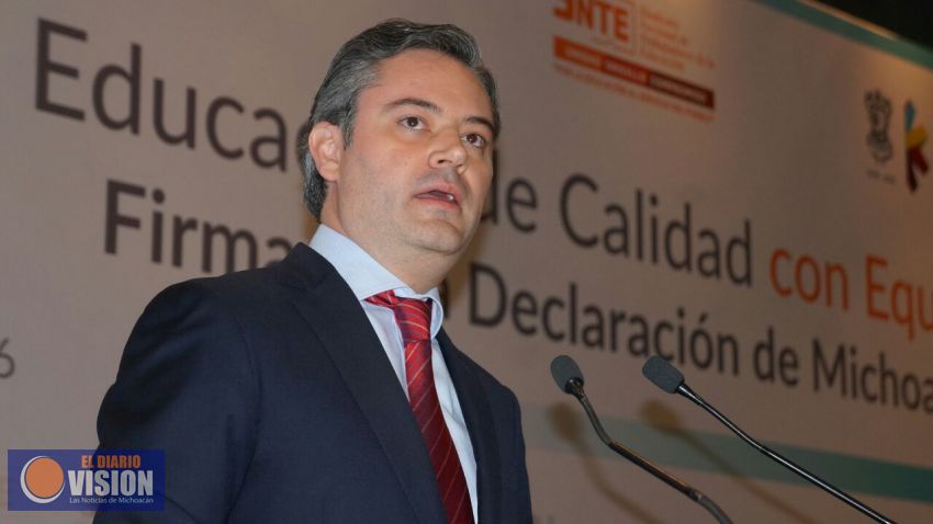 Llama Aurelio Nuño a no defender los privilegios de unos cuantos líderes 
