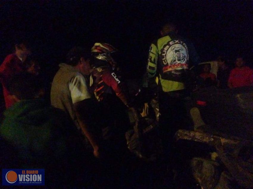 Guardas Forestales de Uruapan , combaten incendios