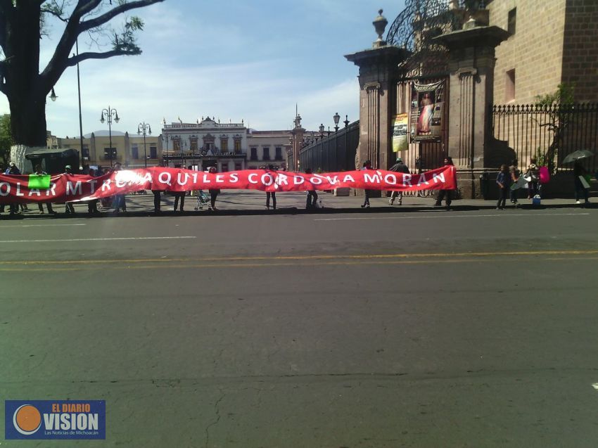 Antorchistas protestan en el Centro de Morelia