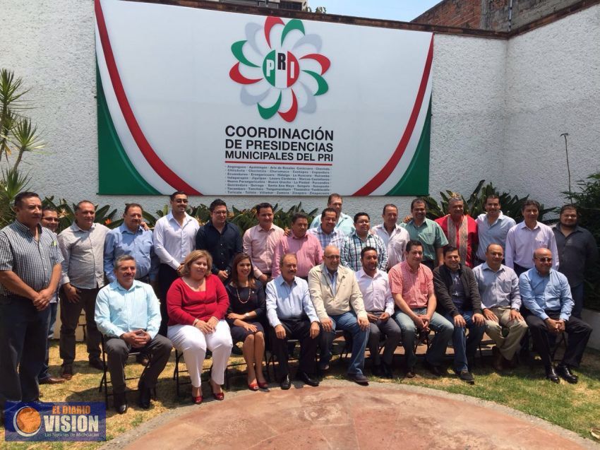 Dirigencia del PRI y alcaldes trabajan coordinadamente
