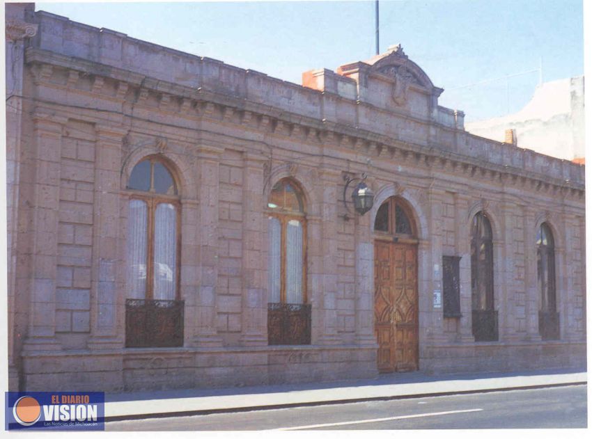 Facultad de Letras ofrece Maestría con investigación en Lingüística, Estudios literarios