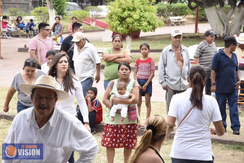 Silvano Aureoles realiza su quinta visita a Cenobio Moreno