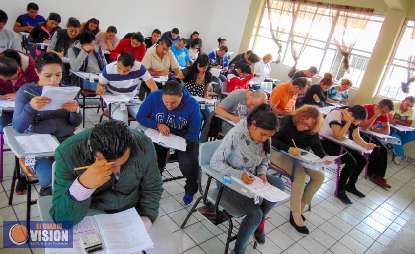 Contribuye COBAEM al desarrollo del individuo y a la disminución del rezago educativo