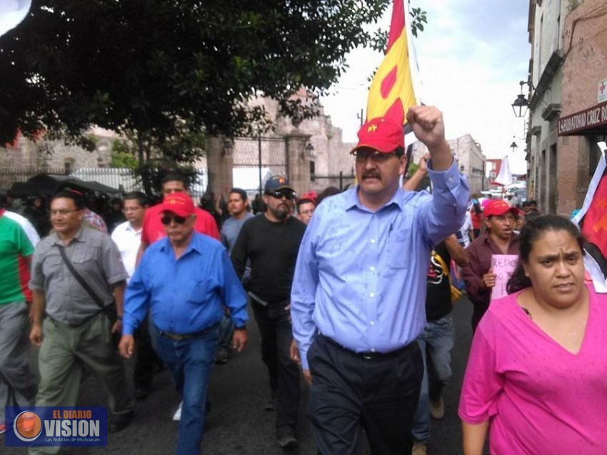 Absoluto respaldo al movimiento magisterial:PT