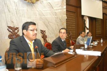 Controversia contra Ejecutivo