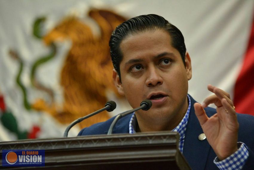 Propone Daniel Moncada que gobierno compre el 80%  a empresarios locales