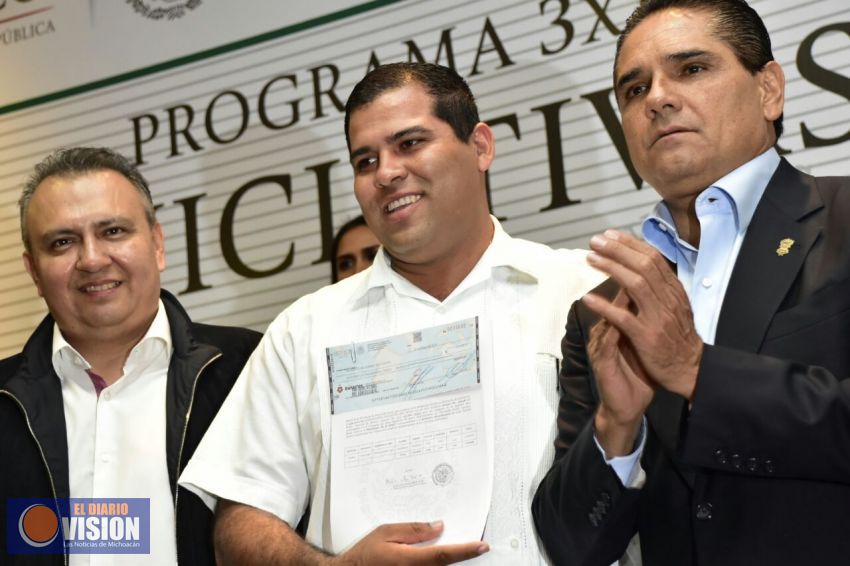Propone Gobernador Programa 3x1 para mejorar indicadores de pobreza en Michoacán 