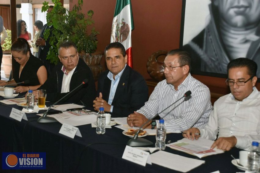 Alinear acciones y cerrar filas para el desarrollo integral de Michoacán: Silvano Aureoles
