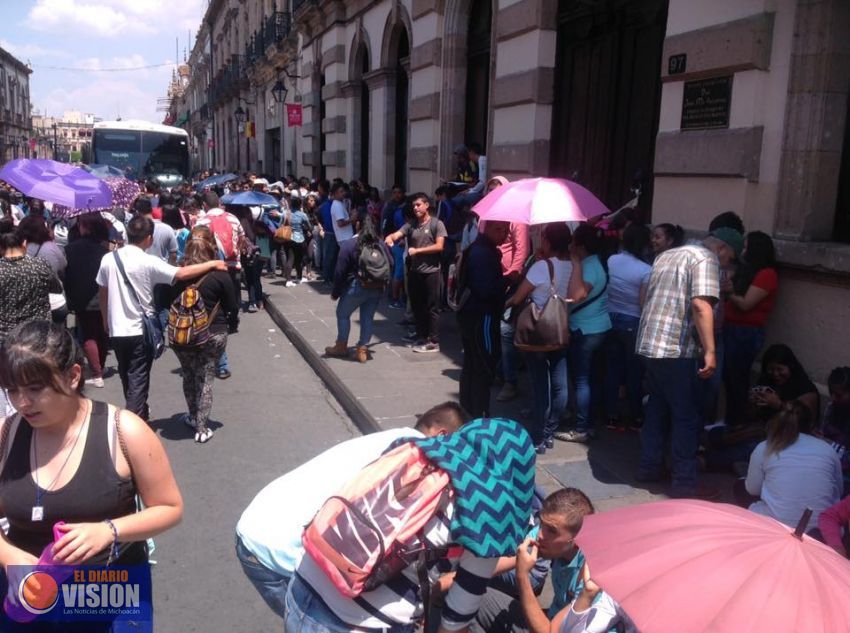 Raymundo Arreola hace un llamado a normalistas a privilegiar el diálogo