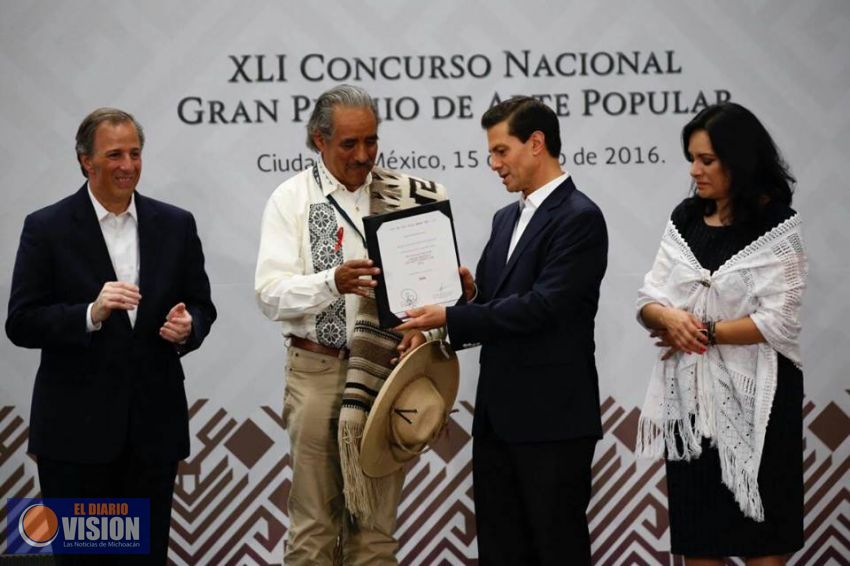 Convenio del Sedesol y SAT impulsará actividad artesanal: Peña Nieto 