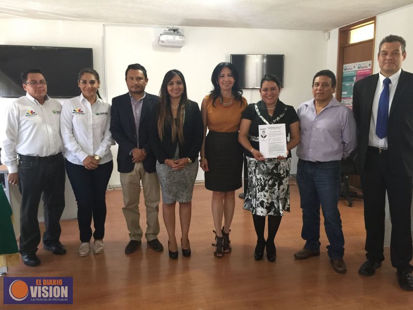 Se titulan 49 estudiantes de la Univim en el primer semestre del año