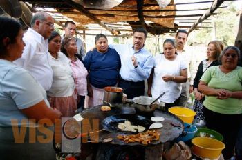 Destaca labor de cocineras tradicionales Antonio González