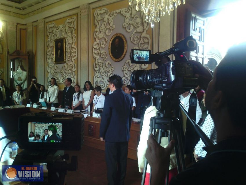 Toma protesta Víctor Montelongo Reyes como jefe de tenencia de Morelos.