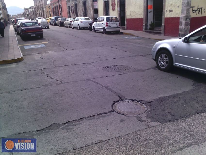 Ayuntamiento inicia reencarpetamiento de cuatro vialidades.