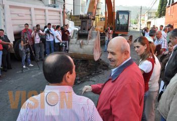 Arranca Fausto Vallejo repavimentación de calle Juan B. Ceballos