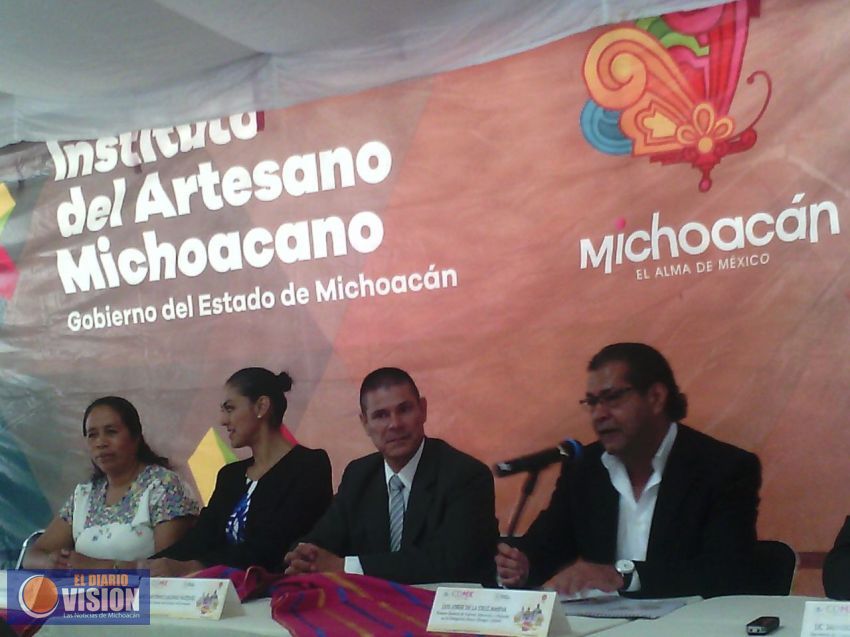 200 artesanos michoacanos participarán en la Feria de las Flores de la Delegación Álvaro Obregón.