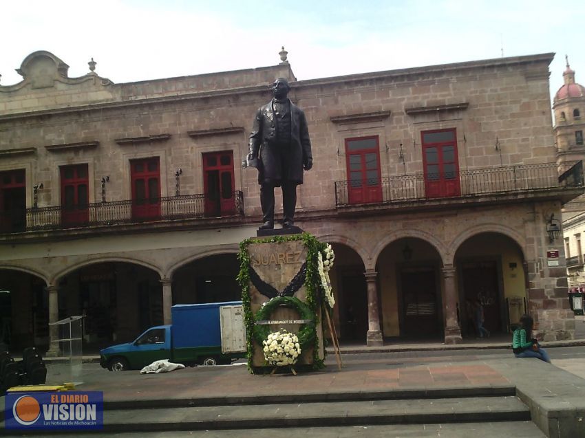 Conmemoran aniversario luctuso del Benemérito Benito Juarez