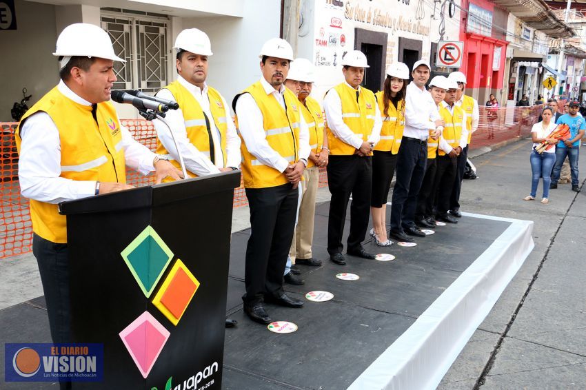 Víctor Manríquez y Juan Manzo arrancaron la construcción de la calle Cupatitzio