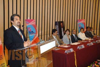 Salvador Jara inaugura la 12a Feria de Posgrados de Calidad 
