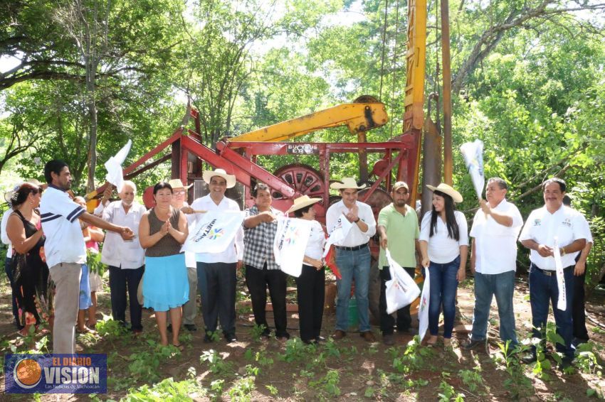 Elías Ibarra pone en marcha cuatro obras con una inversión de 5 mdp