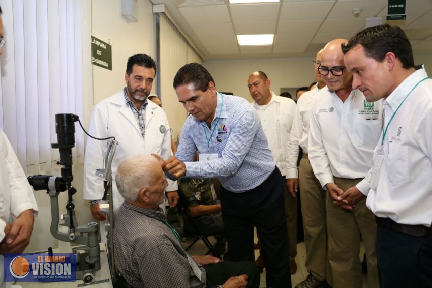 La meta es lograr que todos los michoacanos tengan acceso a servicios de salud: Silvano Aureoles