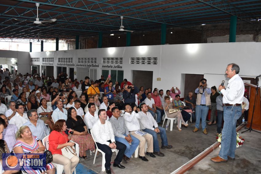 Gobiernos del PRD en deuda con los michoacanos: Víctor Silva